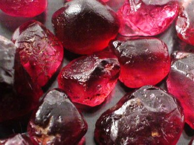 69135357_1294833040_granat.jpg